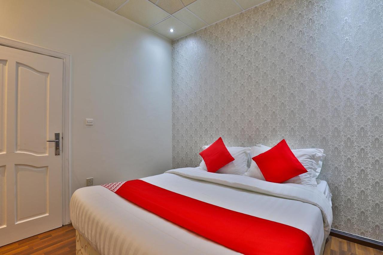 Oyo 288 Diafati Residential Units Hotel Nadinah Exterior foto