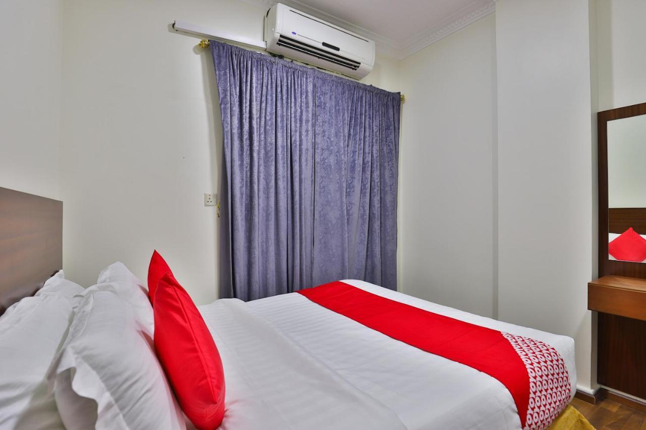 Oyo 288 Diafati Residential Units Hotel Nadinah Exterior foto