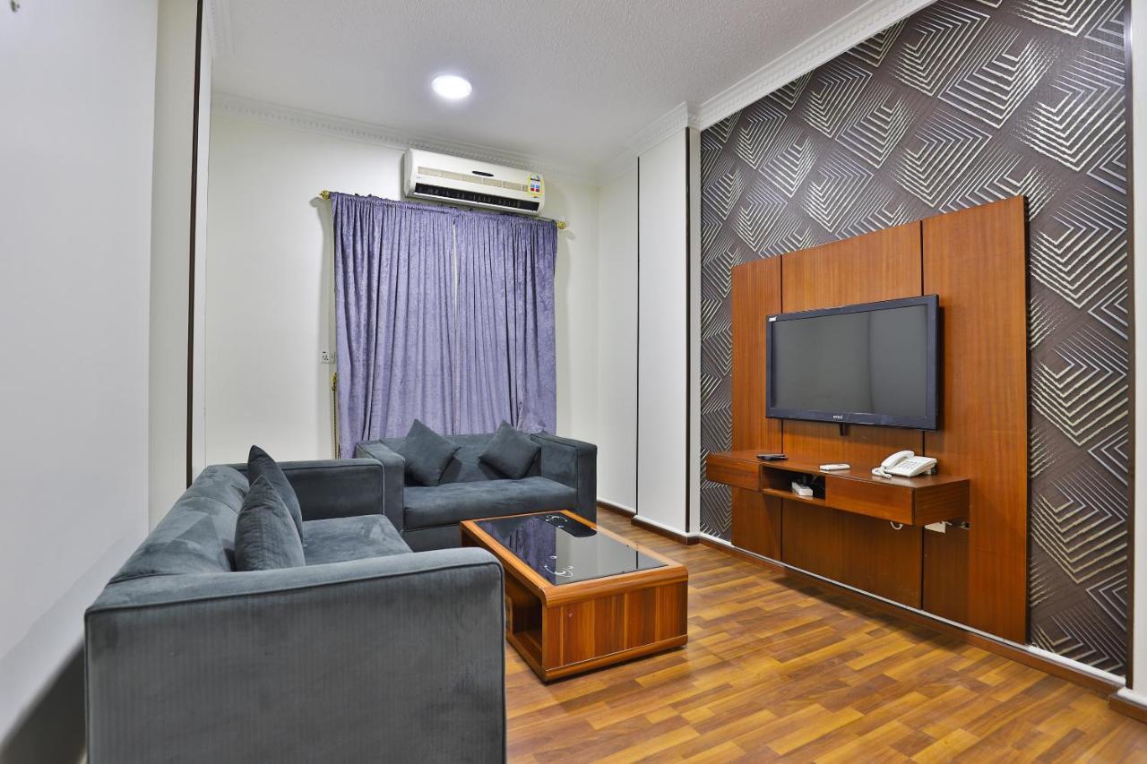 Oyo 288 Diafati Residential Units Hotel Nadinah Exterior foto